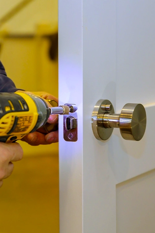 Locksmith service in Dubai by Delight IFM